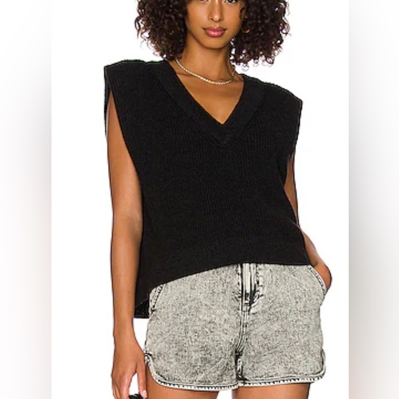 Velvet by Graham & Spencer Black Wool Blend V Neck Sleeveless Sweater - Picture 1 of 8